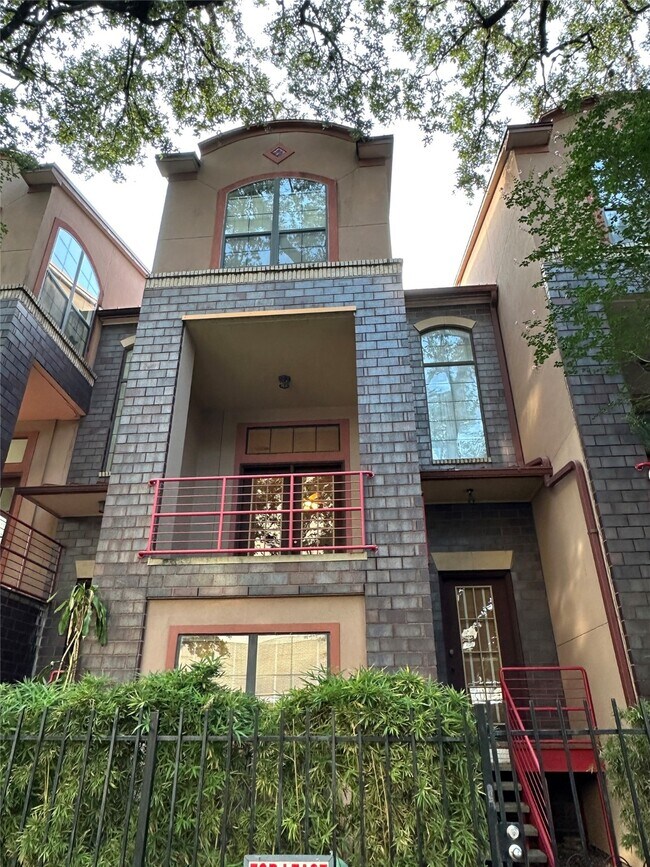 property at 3012 Brazos St