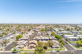 Chandler Meadows in Chandler, AZ - Foto de edificio - Building Photo