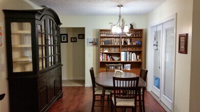 125 Bald Eagle Dr in Richmond Hill, GA - Building Photo - Building Photo