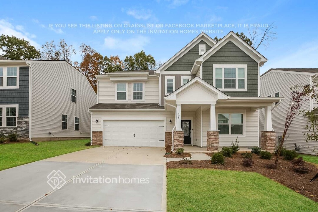 406 Kennerly Ctr Dr in Mooresville, NC - Building Photo