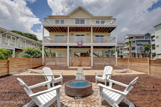 property at 1401 S Shore Dr