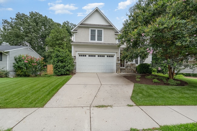 property at 604 Kingsley Rd SW