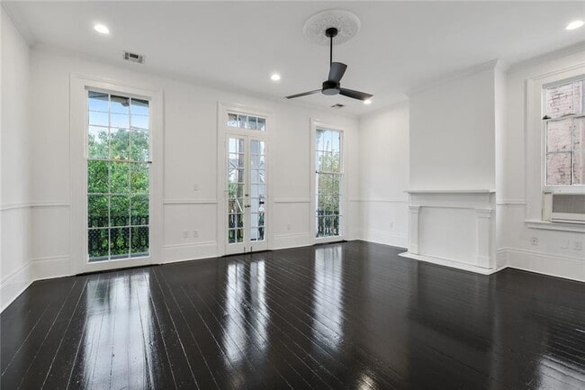 1625 Second St, Unit 2 in New Orleans, LA - Foto de edificio - Building Photo