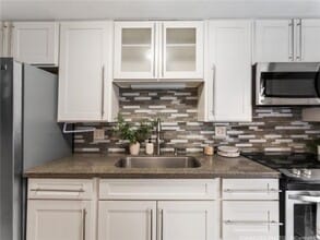 1541 Dominis St, Unit 506 in Honolulu, HI - Foto de edificio - Building Photo