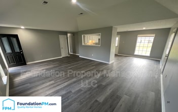 7083 Gleneagles Dr in Memphis, TN - Building Photo - Building Photo