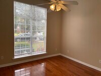 1247 Carriage Dr photo'