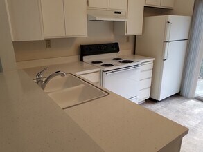 6565 Bell Bluff Ave in San Diego, CA - Building Photo - Building Photo