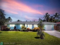 1580 SE 5th St in Deerfield Beach, FL - Foto de edificio - Building Photo