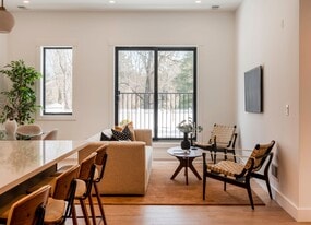 1060 Main St in Millis, MA - Building Photo