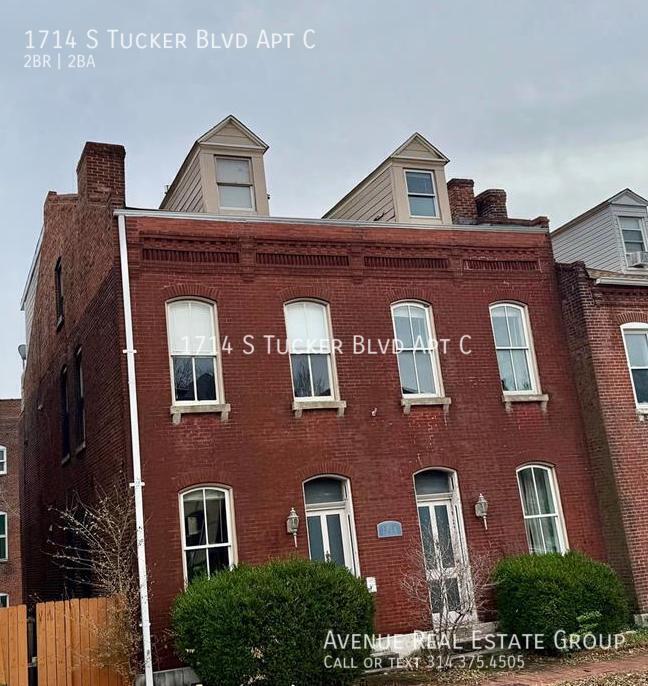1714 S Tucker Blvd in St. Louis, MO - Foto de edificio