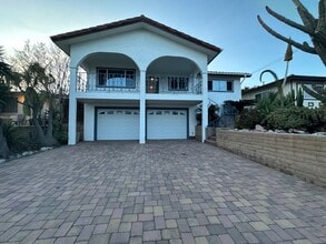 576 13th St in Imperial Beach, CA - Building Photo - Building Photo