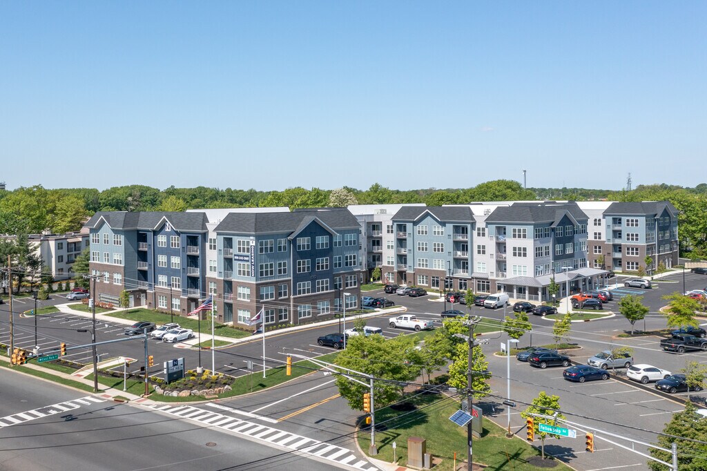 THE NEIL Apartments in Mount Laurel, NJ