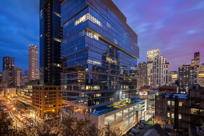 640 North Wells in Chicago, IL - Foto de edificio - Building Photo