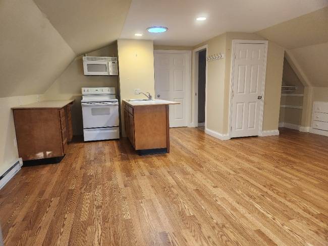 property at 8 Winthrop Ave