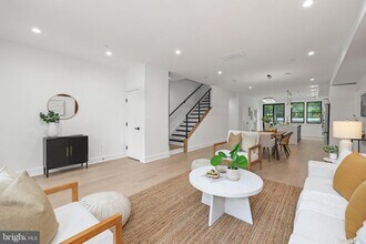 4411 Illinois Ave NW in Washington, DC - Building Photo - Building Photo