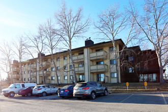 385 Patterson Hl SW in Calgary, AB - Building Photo - Building Photo