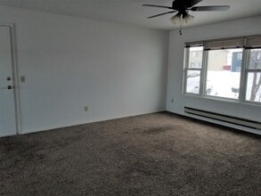 631 Oakmont Rd, Unit 2 in Billings, MT - Foto de edificio - Building Photo