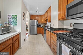 1204 Wilkes St in Alexandria, VA - Building Photo - Building Photo