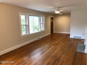 2301 Jefferson Dr in Greenville, NC - Building Photo - Building Photo