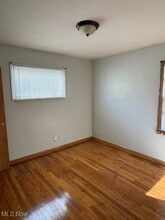 1256 Lander Rd in Mayfield Heights, OH - Building Photo - Building Photo