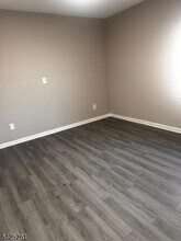 81-83-83 Hawthorne Ave, Unit 1 in Newark, NJ - Building Photo - Building Photo