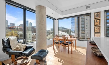 1750 Wewatta St in Denver, CO - Building Photo - Building Photo
