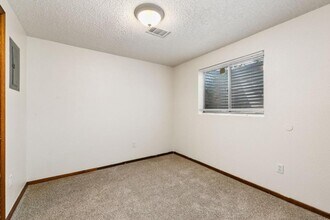 420 Mulberry Dr in Loveland, CO - Building Photo - Building Photo