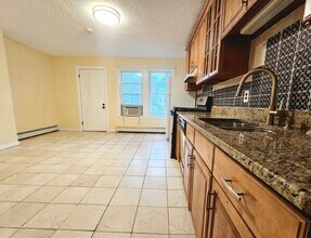 7 High St Pl in Brookline, MA - Building Photo - Building Photo