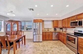 45 SE 14th St in Dania Beach, FL - Building Photo - Building Photo