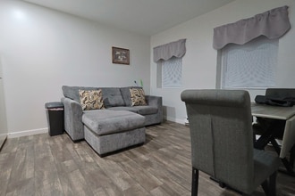 2 Cambridge Lane in Clinton, NY - Building Photo - Building Photo