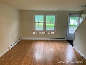 35 Yale St in Bangor, ME - Building Photo - Building Photo