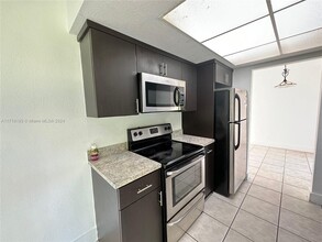 2641 NW 47th Ave in Lauderhill, FL - Building Photo - Building Photo