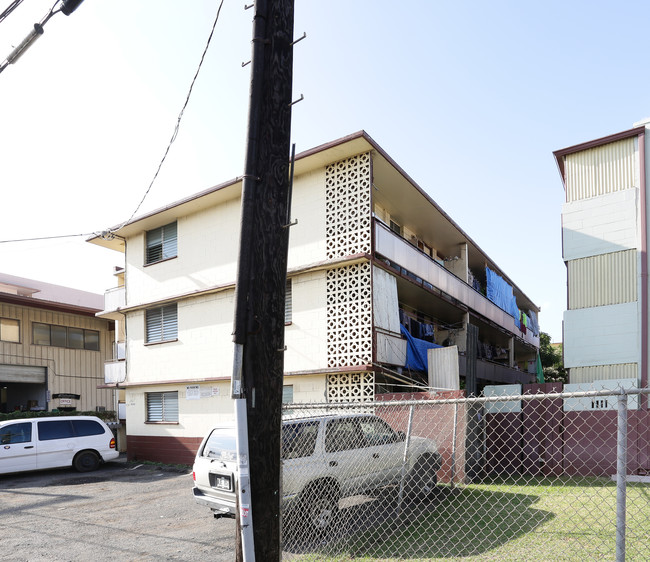 2021 Wilcox Ln in Honolulu, HI - Foto de edificio - Building Photo