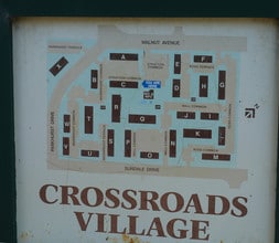 Crossroads Village in Fremont, CA - Foto de edificio - Building Photo