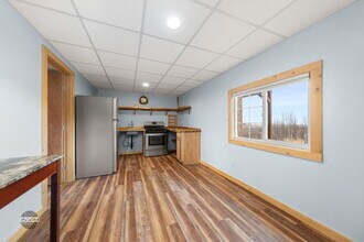 8153 Stewart Mountain Dr in Anchorage, AK - Building Photo - Building Photo