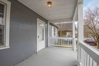 2440 Woodbine Ave in Knoxville, TN - Building Photo - Building Photo