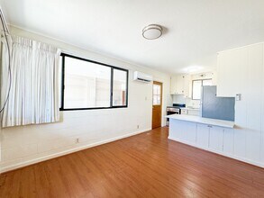 236 Lono Ave in Kahului, HI - Building Photo - Building Photo