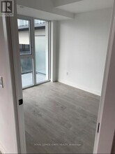 36-236 Zorra St in Toronto, ON - Building Photo - Building Photo