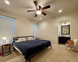 300 7th St in Hempstead, TX - Building Photo - Building Photo