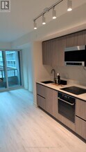 110 Broadway Ave in Toronto, ON - Building Photo - Building Photo