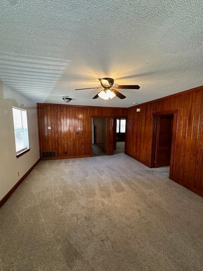 324 Michael Cir in Mary Esther, FL - Foto de edificio - Building Photo