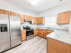 3230 Century Dr in Cumming, GA - Building Photo - Building Photo