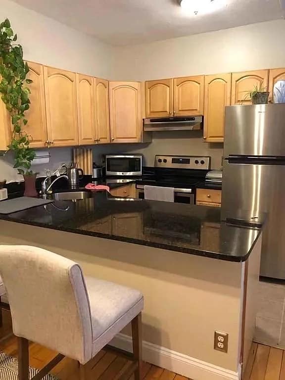 43 Park Vale Ave, Unit #4