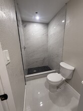14602 NW 13th Rd in Miami, FL - Building Photo - Building Photo