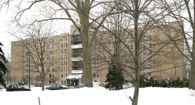 Chidester Place Apartments in Ypsilanti, MI - Building Photo - Building Photo