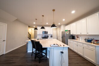 5292 94th Ln N in Brooklyn Park, MN - Building Photo - Building Photo