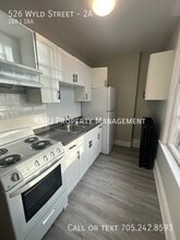 526 Wyld St in North Bay, ON - Building Photo - Building Photo