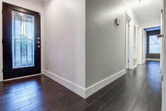 4903 Powder River Rd in Austin, TX - Building Photo - Building Photo