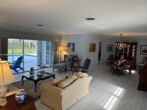 13790 SW 80th Ave in Palmetto Bay, FL - Building Photo - Building Photo