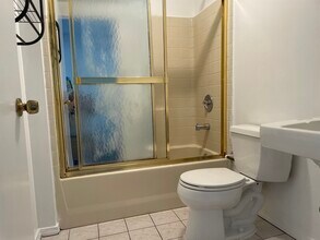 9 Homestead Blvd, Unit Studio in Mill Valley, CA - Building Photo - Building Photo